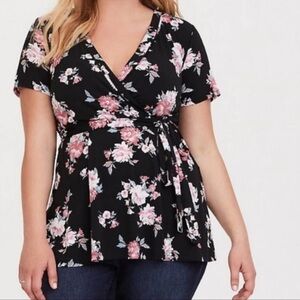 TORRID Black & Floral Short Sleeve Blouse Size 0X